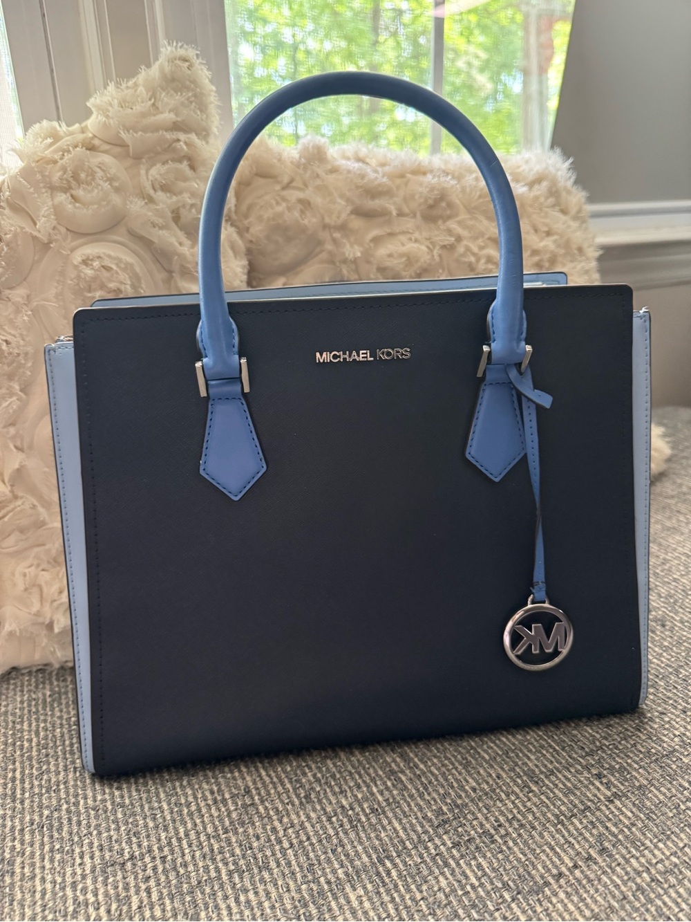 Michael Kors Saffiano Navy, Periwinkle, Light Blue Color block Satchel & wallet - Picture 2 of 14